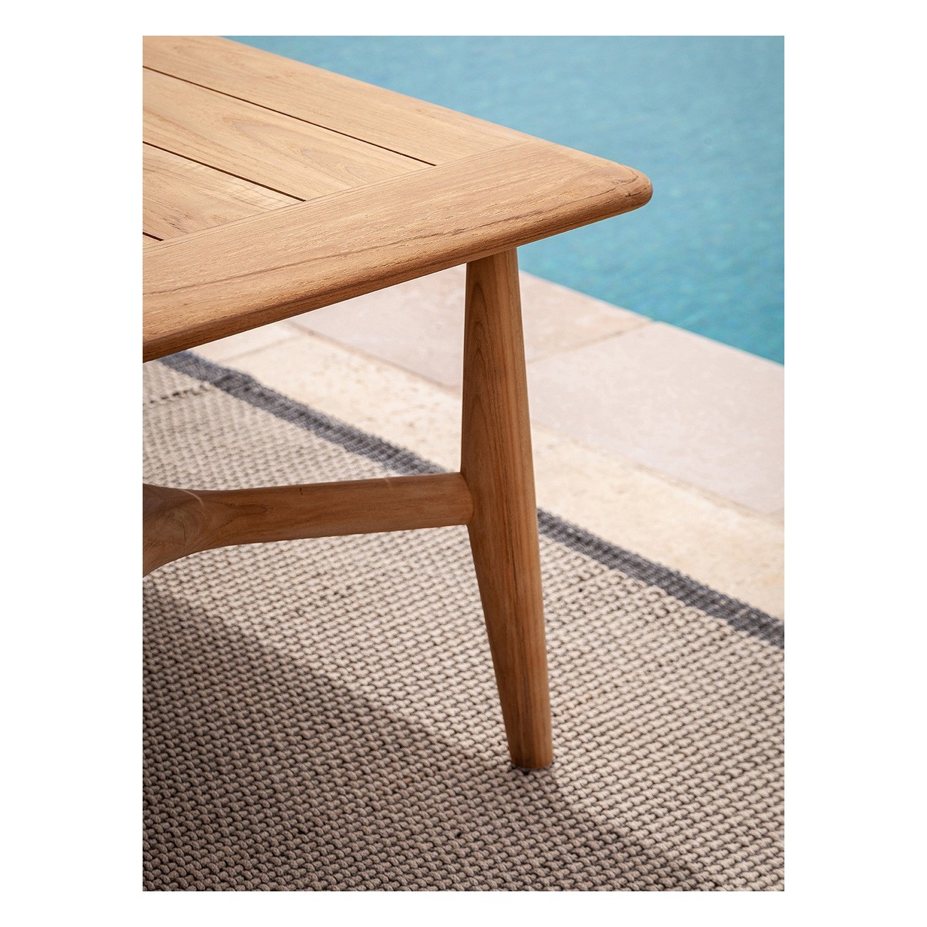 POLTRONA FRAU GRAND VIZIER OUTDOOR TAPIS