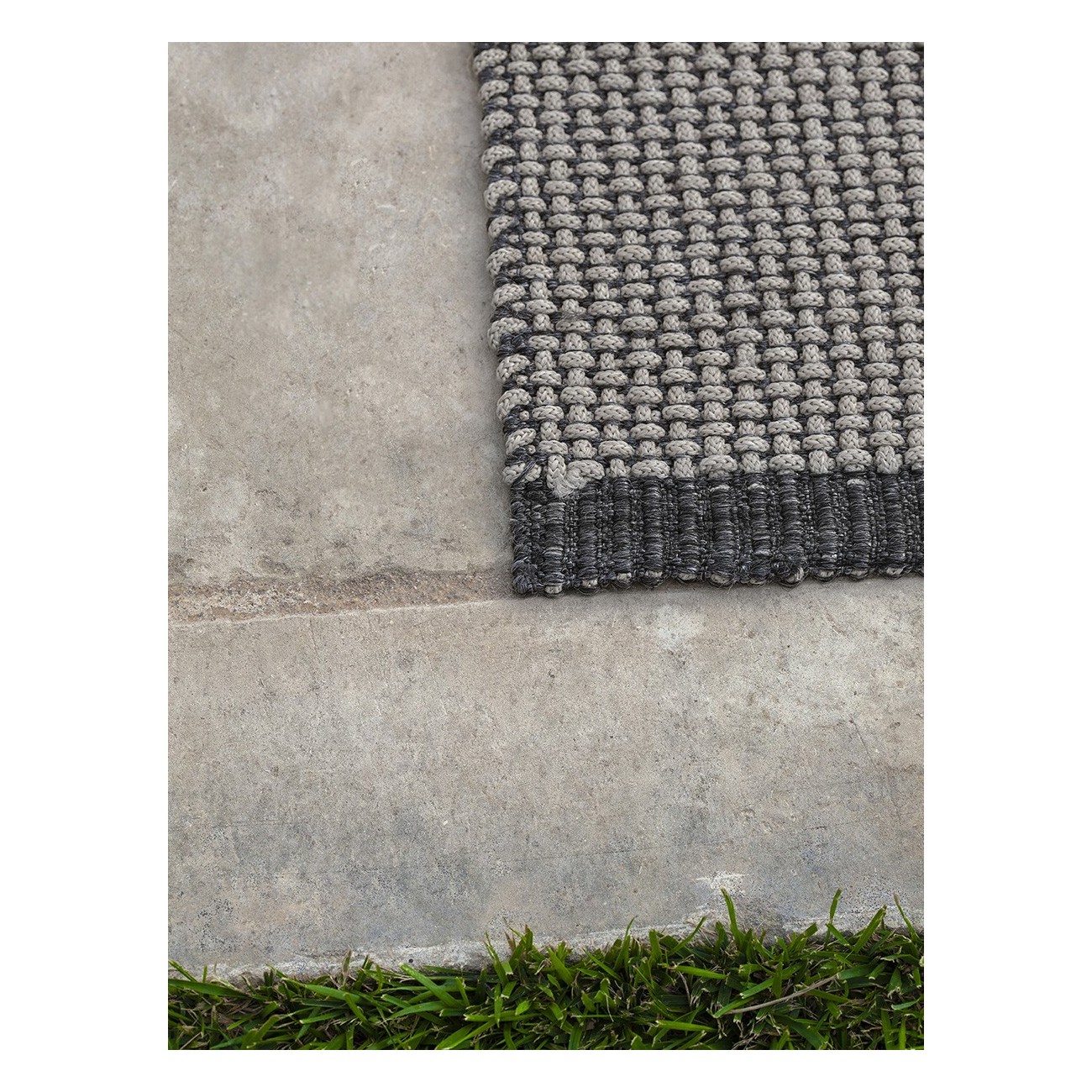 POLTRONA FRAU GRAND VIZIER OUTDOOR TAPIS