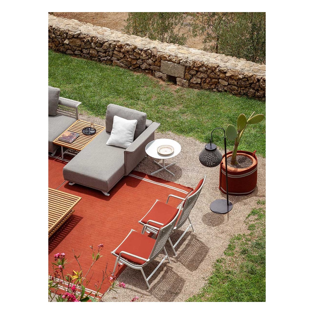 POLTRONA FRAU BOB OUTDOOR LOW TABLE
