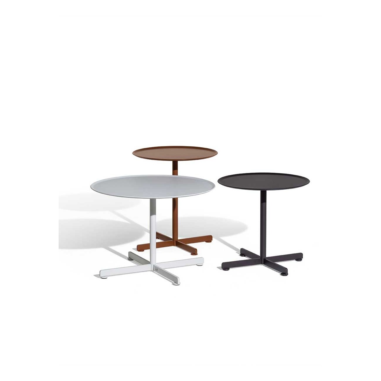 POLTRONA FRAU BOB OUTDOOR PETITES TABLES