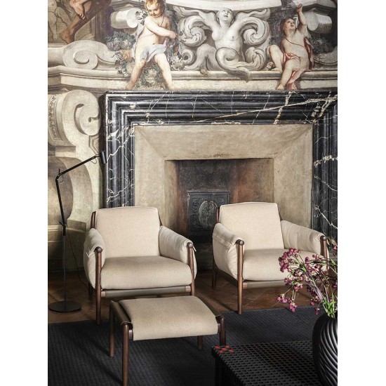 POLTRONA FRAU TIMES LOUNGE ARMCHAIR