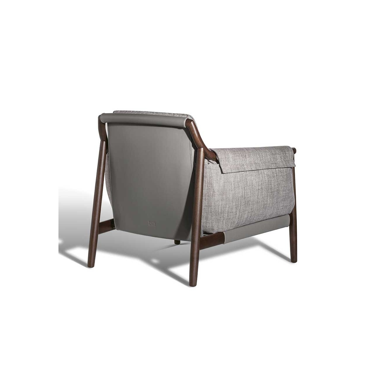 POLTRONA FRAU TIMES LOUNGE ARMCHAIR