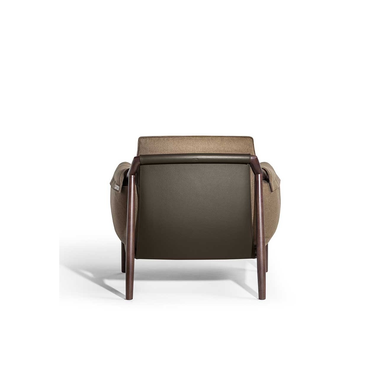 POLTRONA FRAU TIMES LOUNGE ARMCHAIR