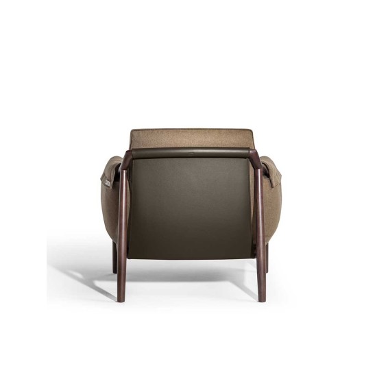 POLTRONA FRAU TIMES LOUNGE ARMCHAIR