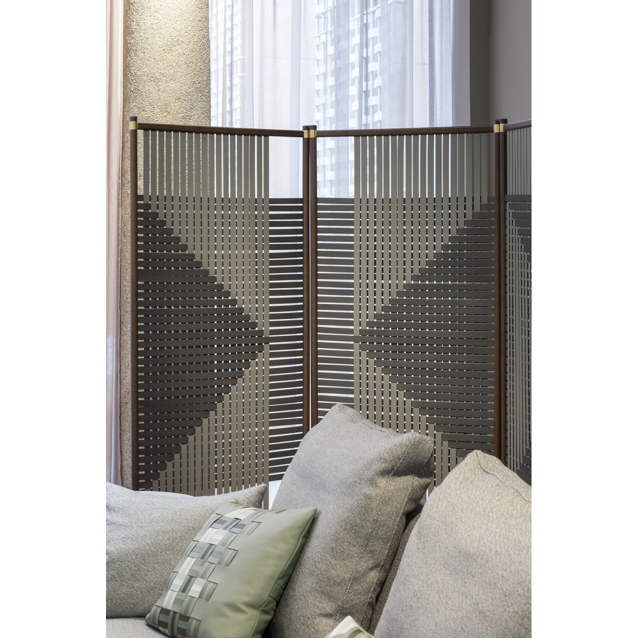 POLTRONA FRAU PLOT MODULAR ROOM DIVIDERS