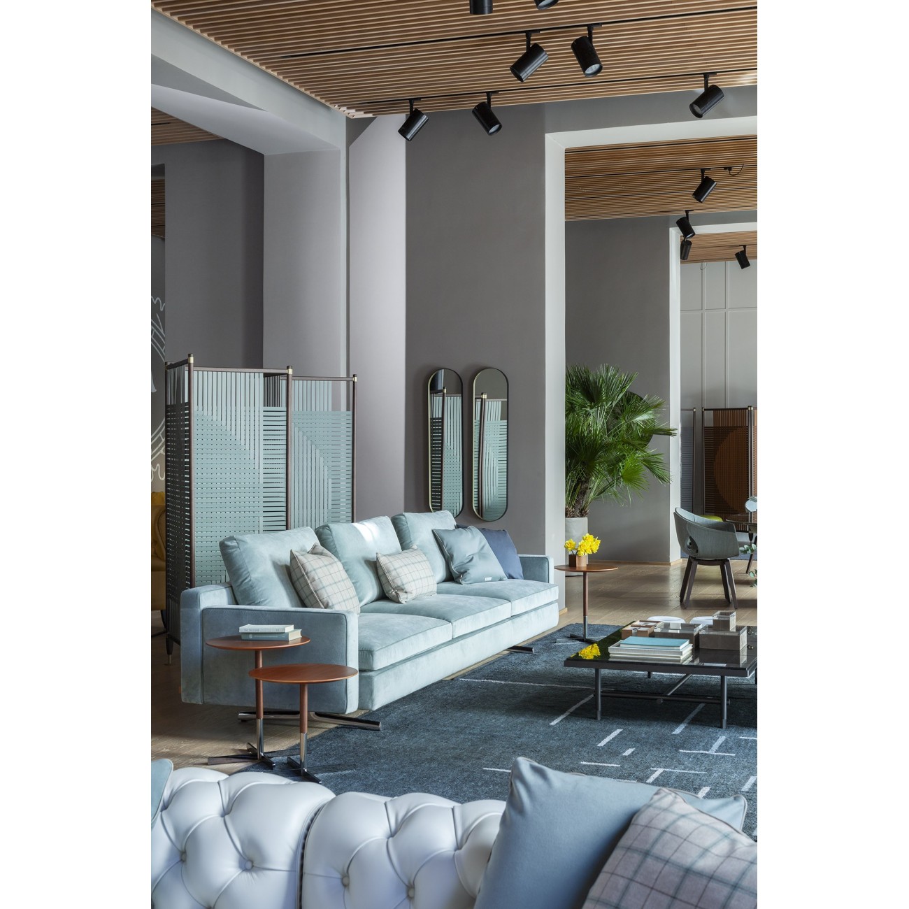 POLTRONA FRAU PLOT MODULAR ROOM DIVIDERS