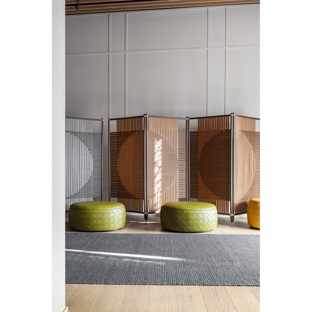 POLTRONA FRAU PLOT MODULAR ROOM DIVIDERS