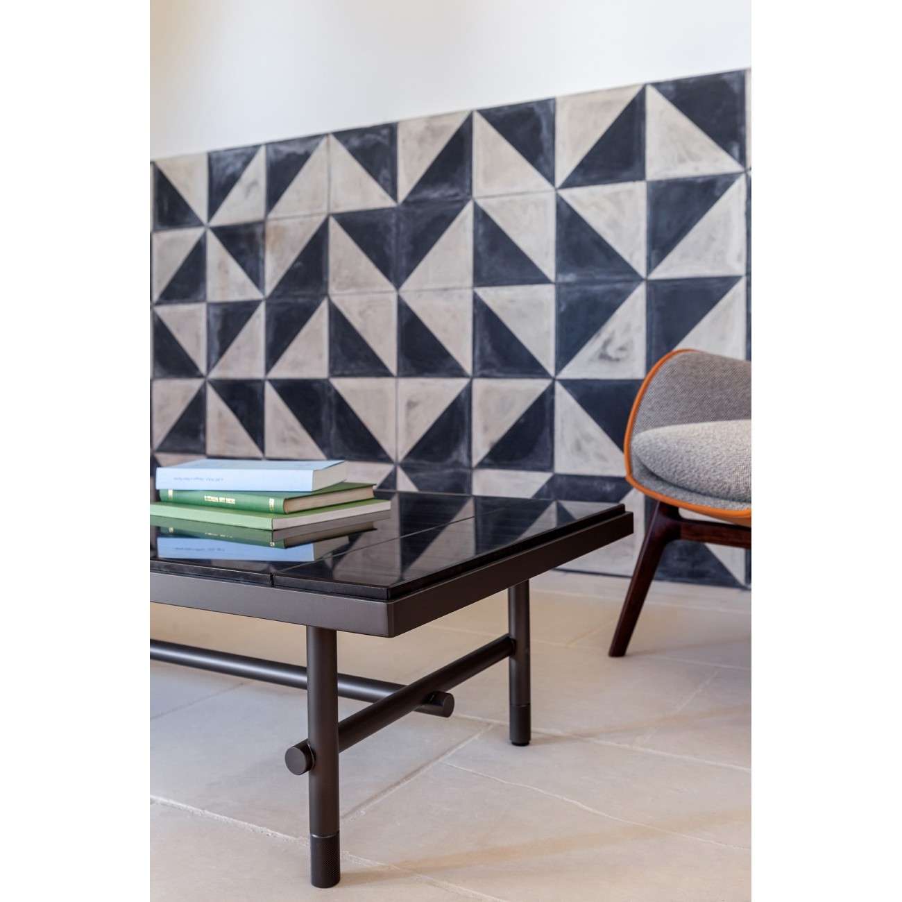 POLTRONA FRAU PIERRE TAVOLINI