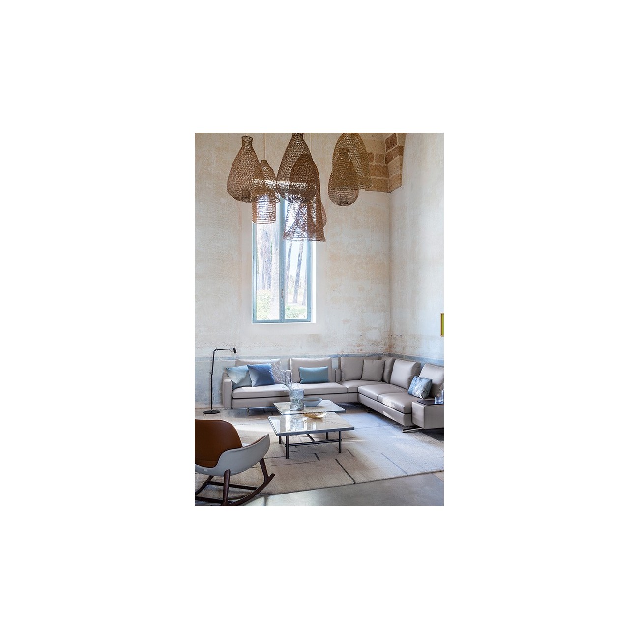 POLTRONA FRAU TABLE BASSE PIERRE