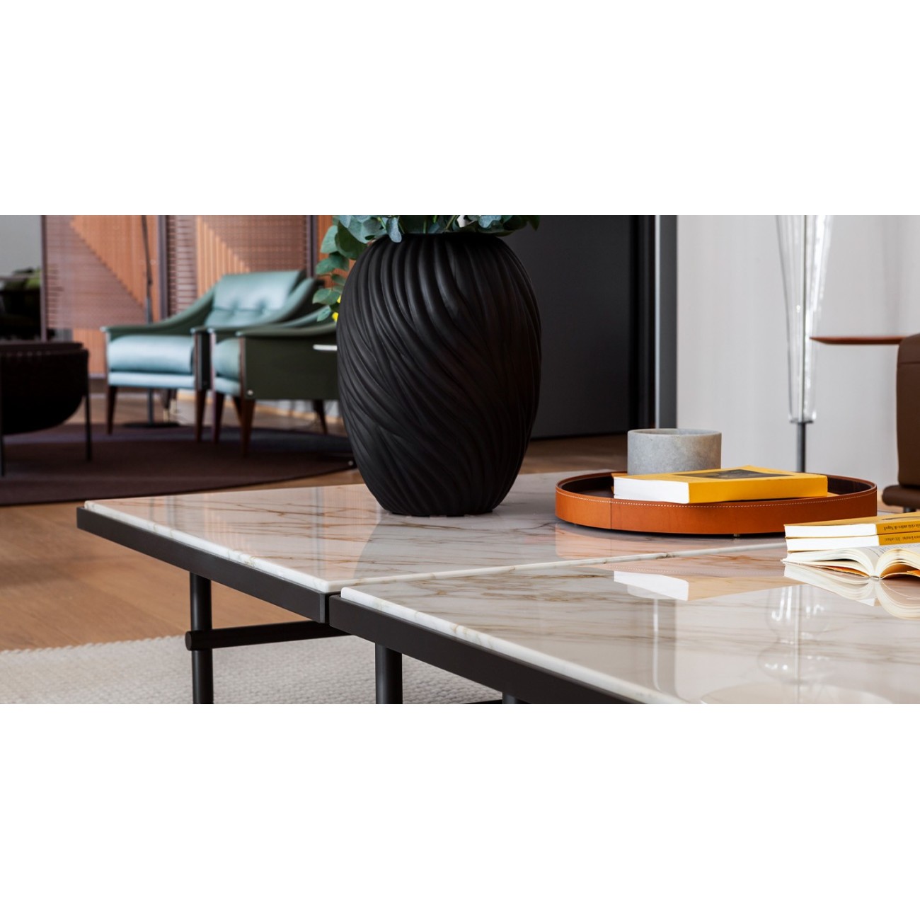 POLTRONA FRAU PIERRE TAVOLINI