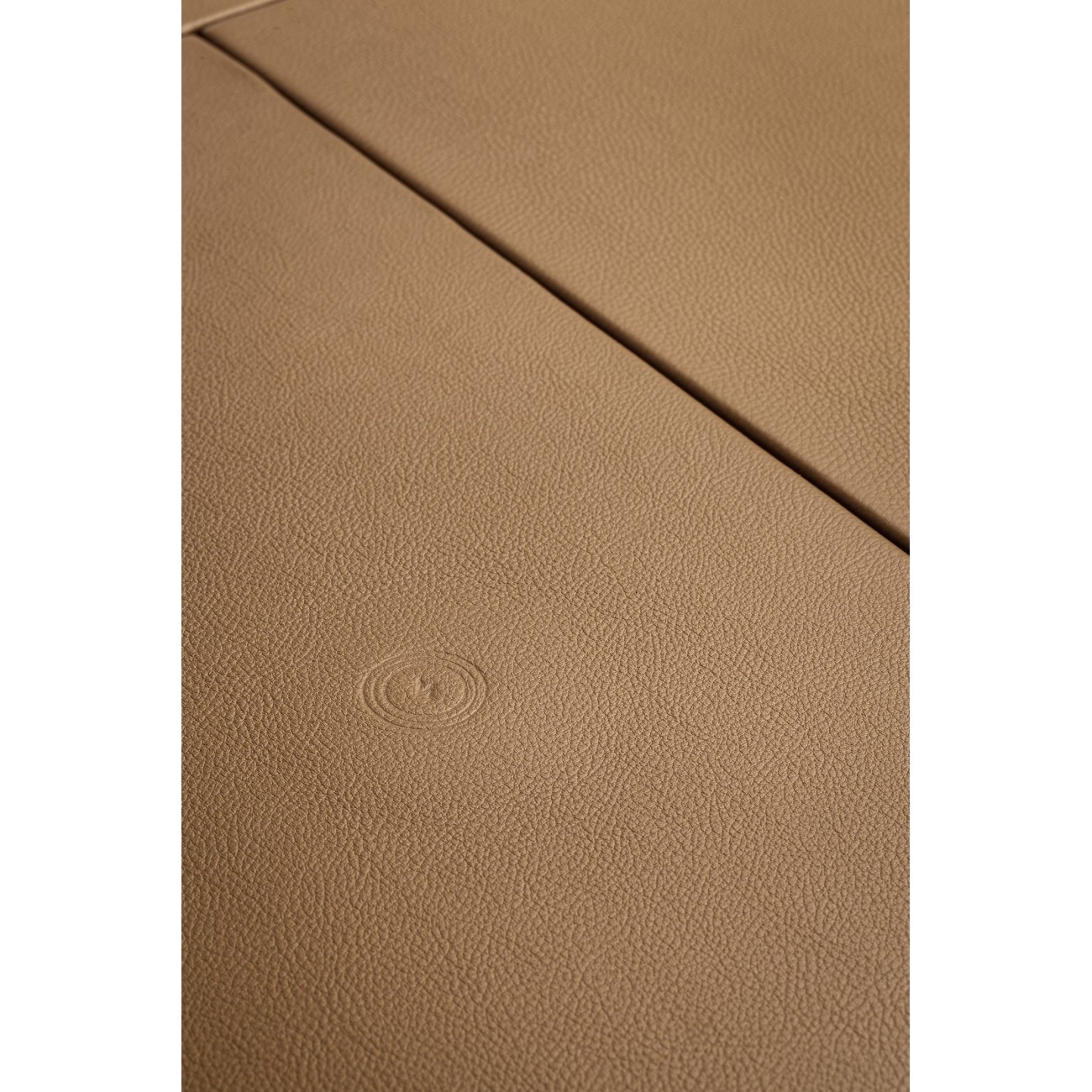 POLTRONA FRAU PEEK A BOOK DESK