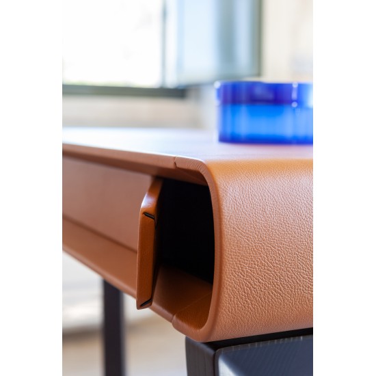 POLTRONA FRAU PEEK A BOOK DESK