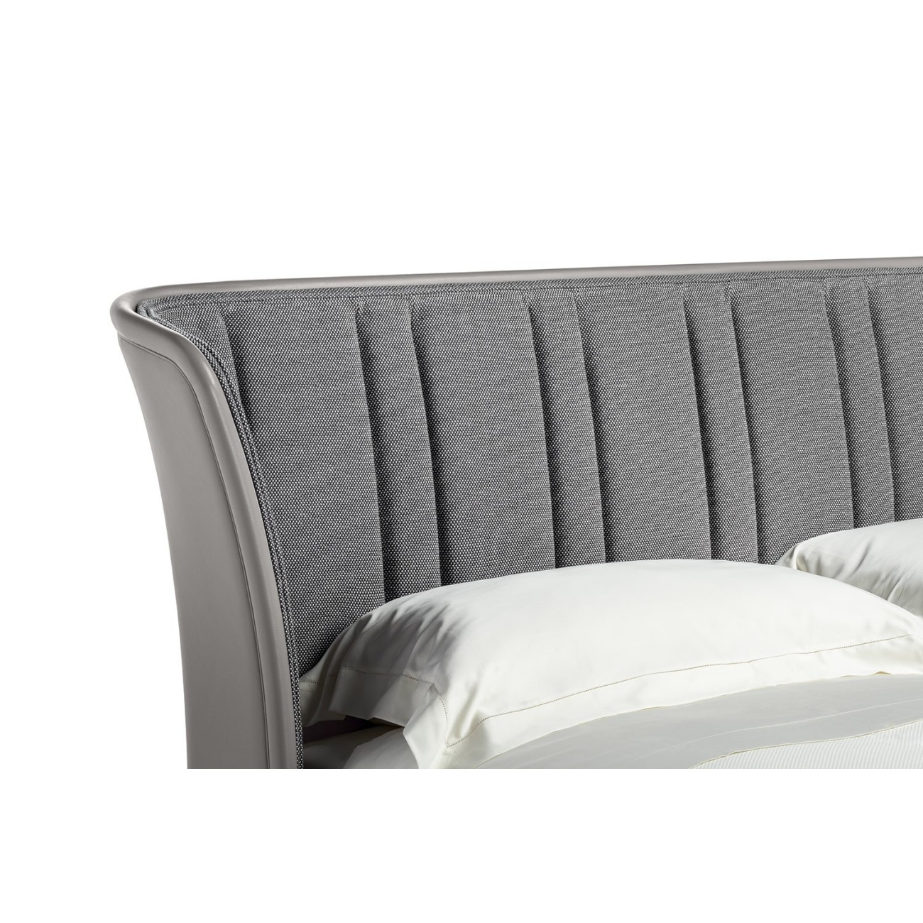 POLTRONA FRAU LOLA DARLING BED