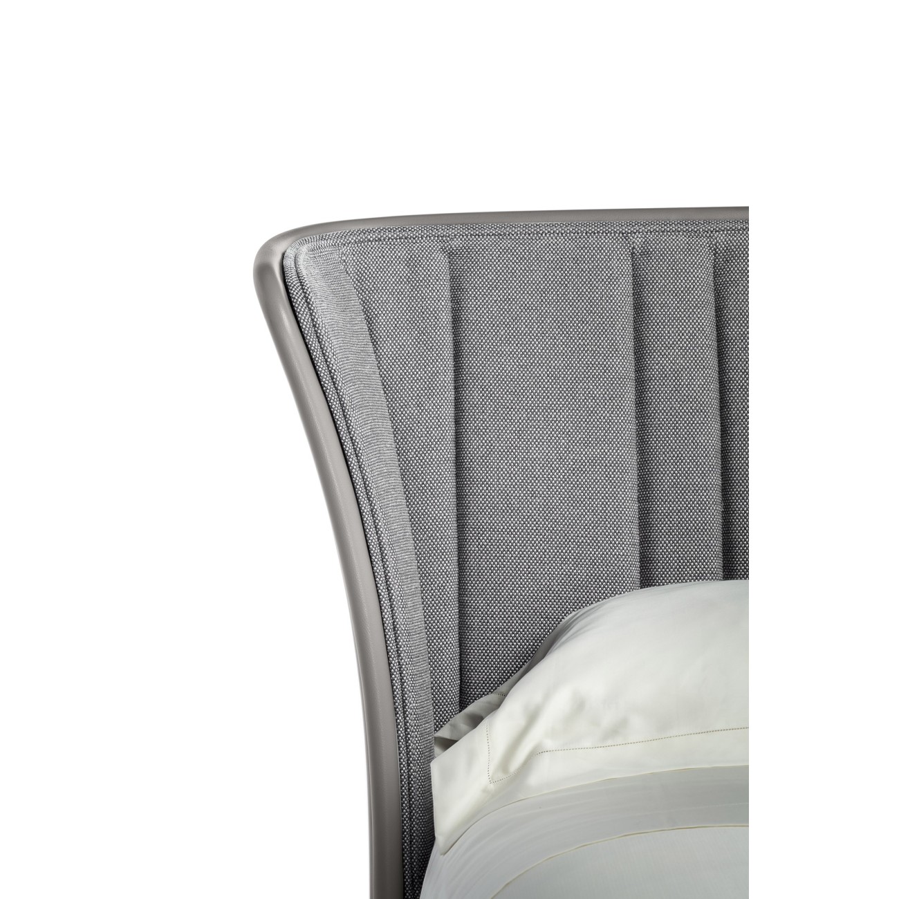 POLTRONA FRAU LOLA DARLING BED