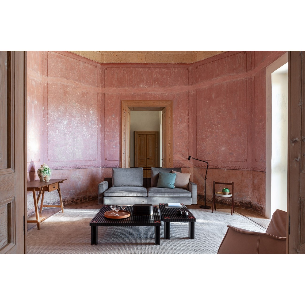 POLTRONA FRAU KYOTO SIDE TABLE