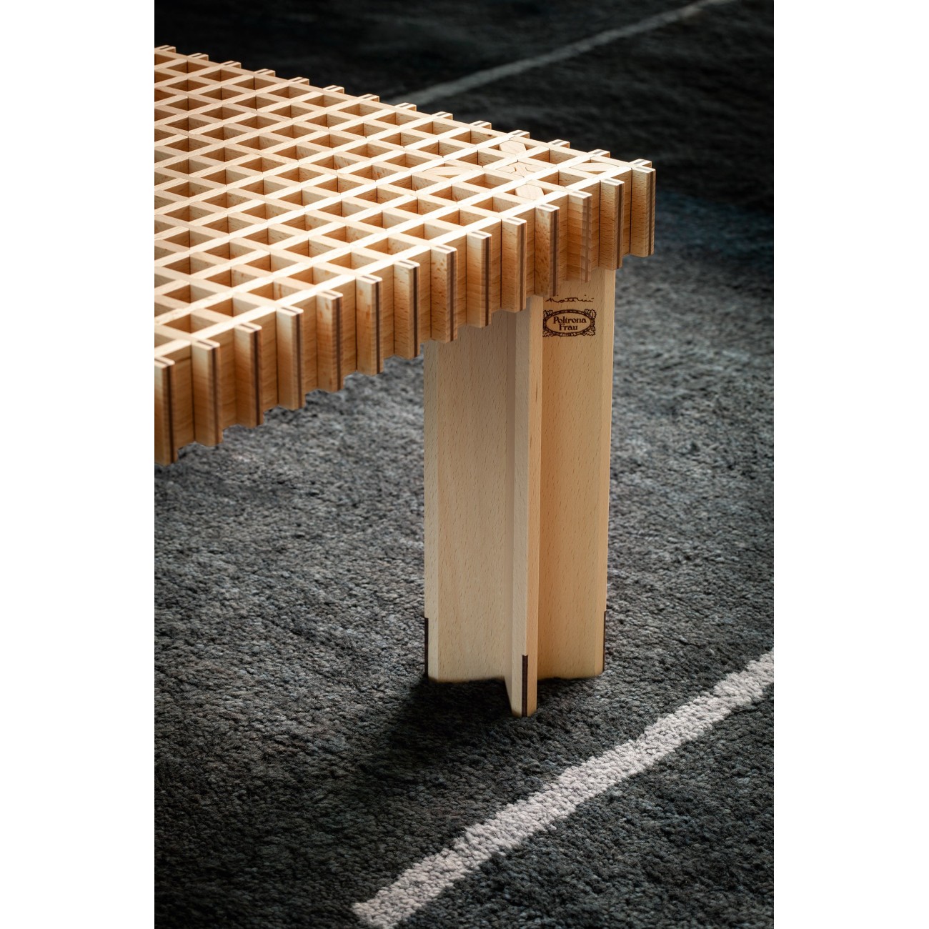 POLTRONA FRAU KYOTO SIDE TABLE