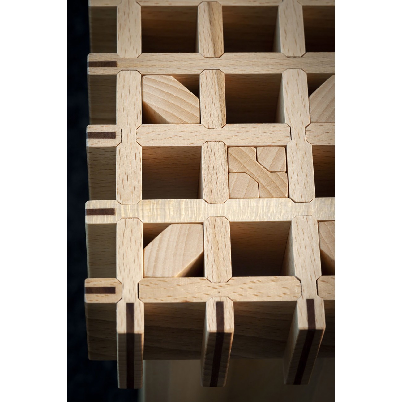 POLTRONA FRAU KYOTO SIDE TABLE