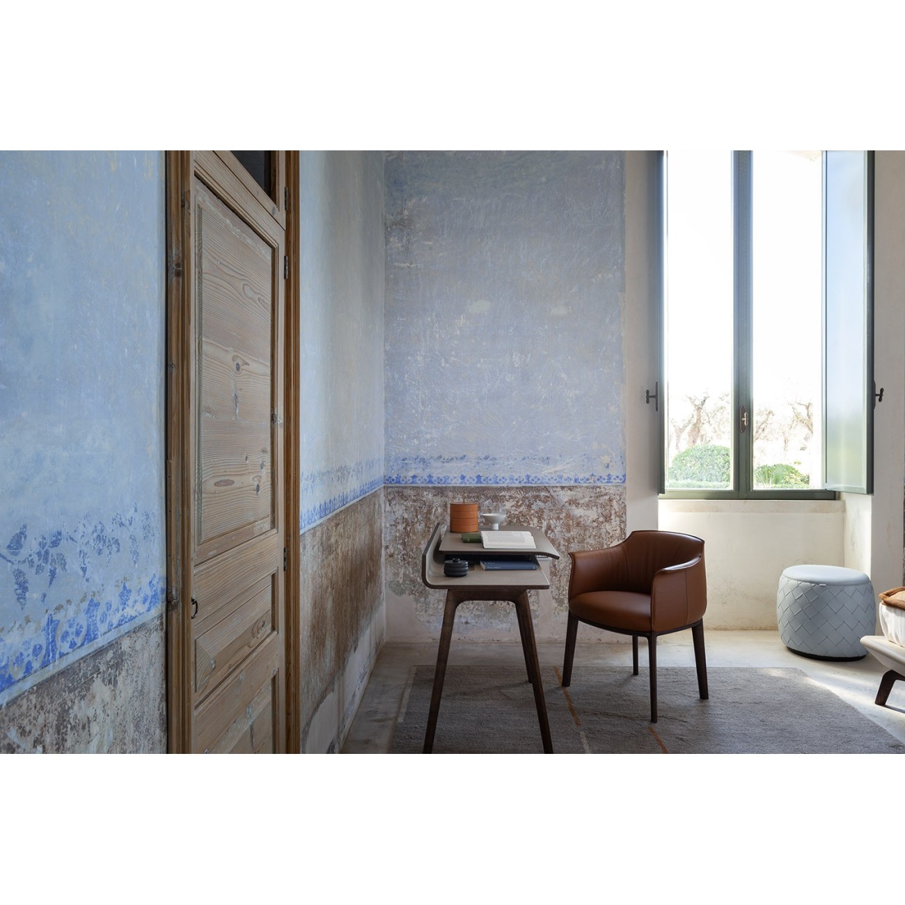 POLTRONA FRAU IREN SCRITTOIO