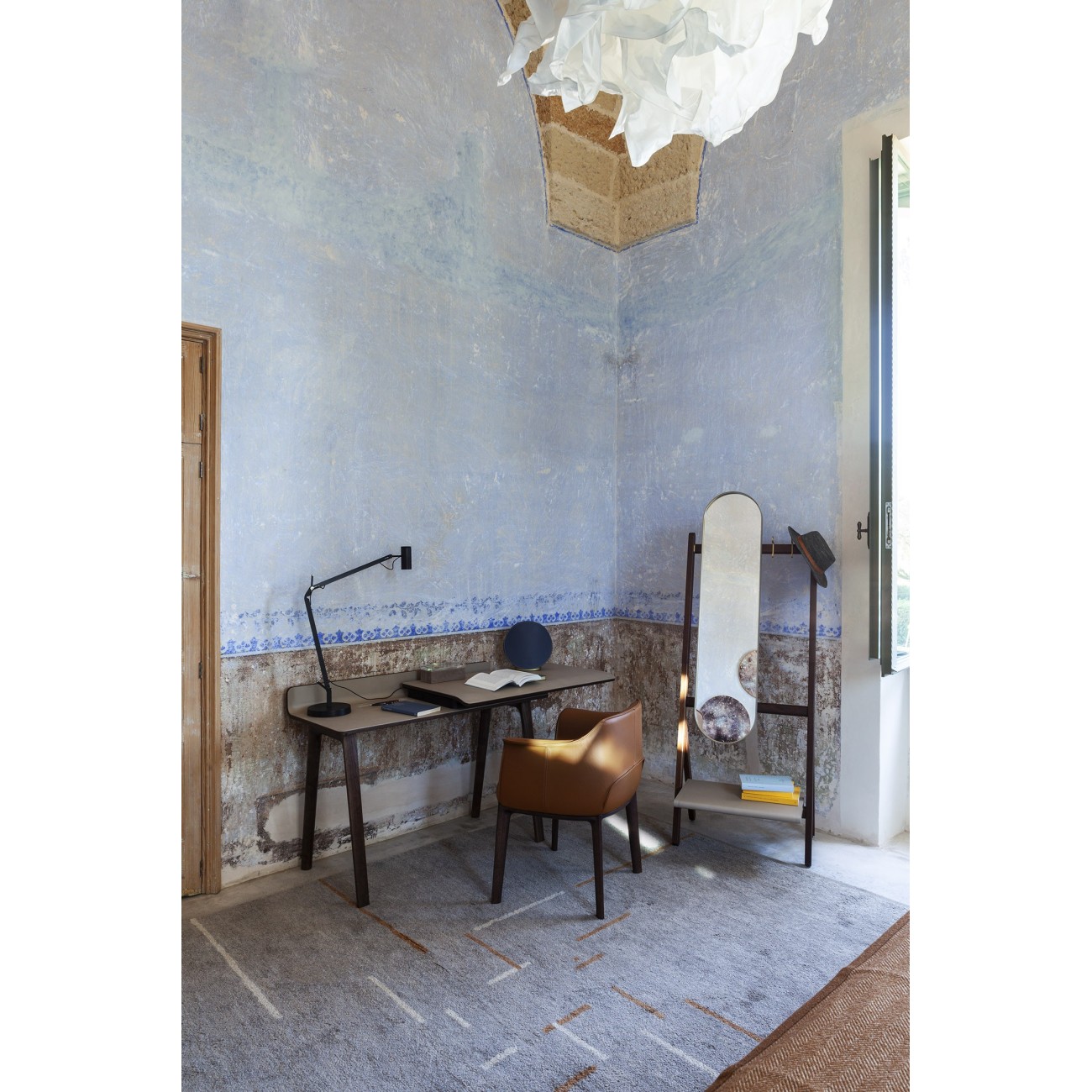 POLTRONA FRAU IREN SCRITTOIO