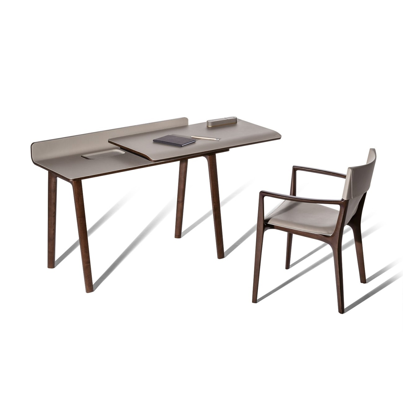 POLTRONA FRAU IREN SCRITTOIO