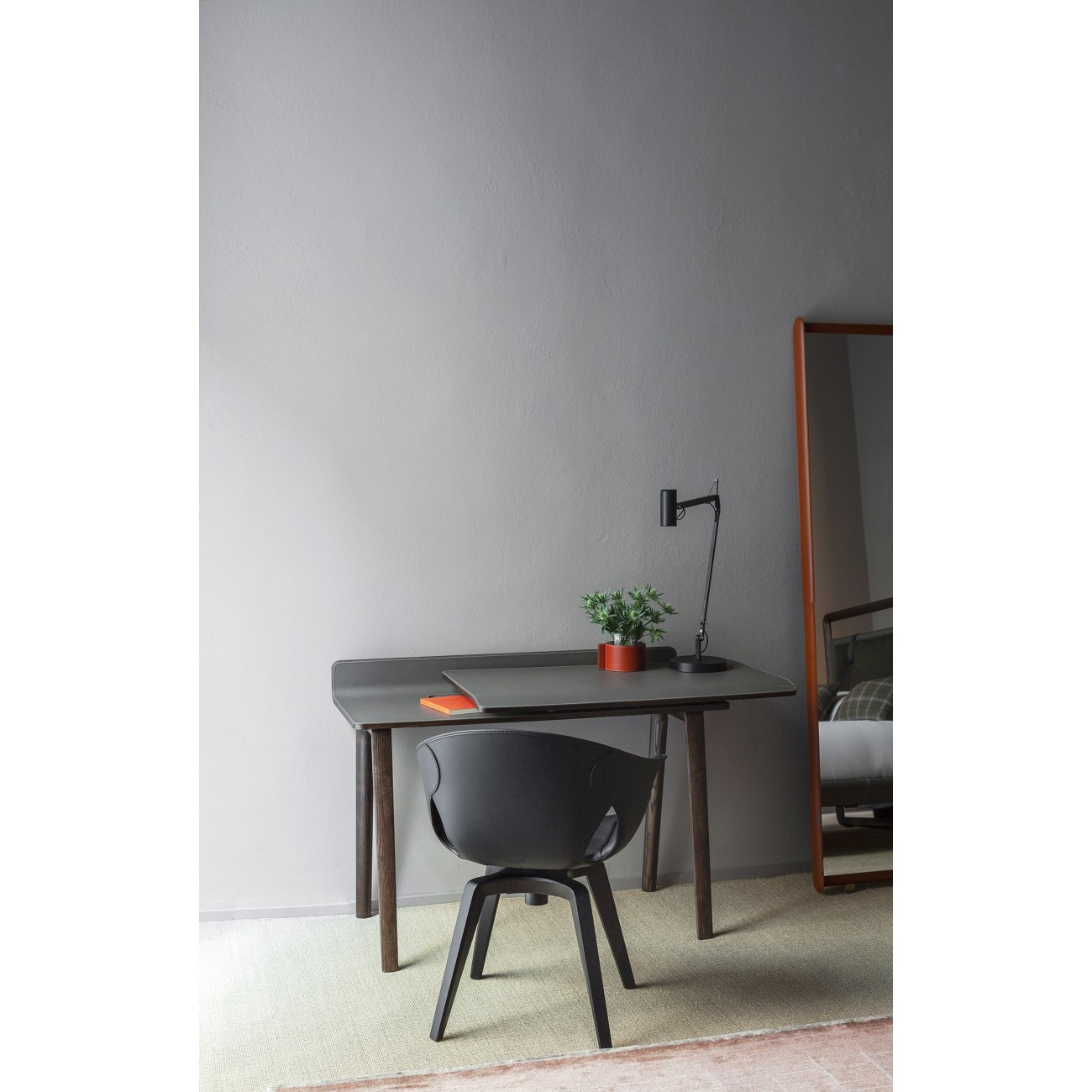 POLTRONA FRAU IREN BUREAU