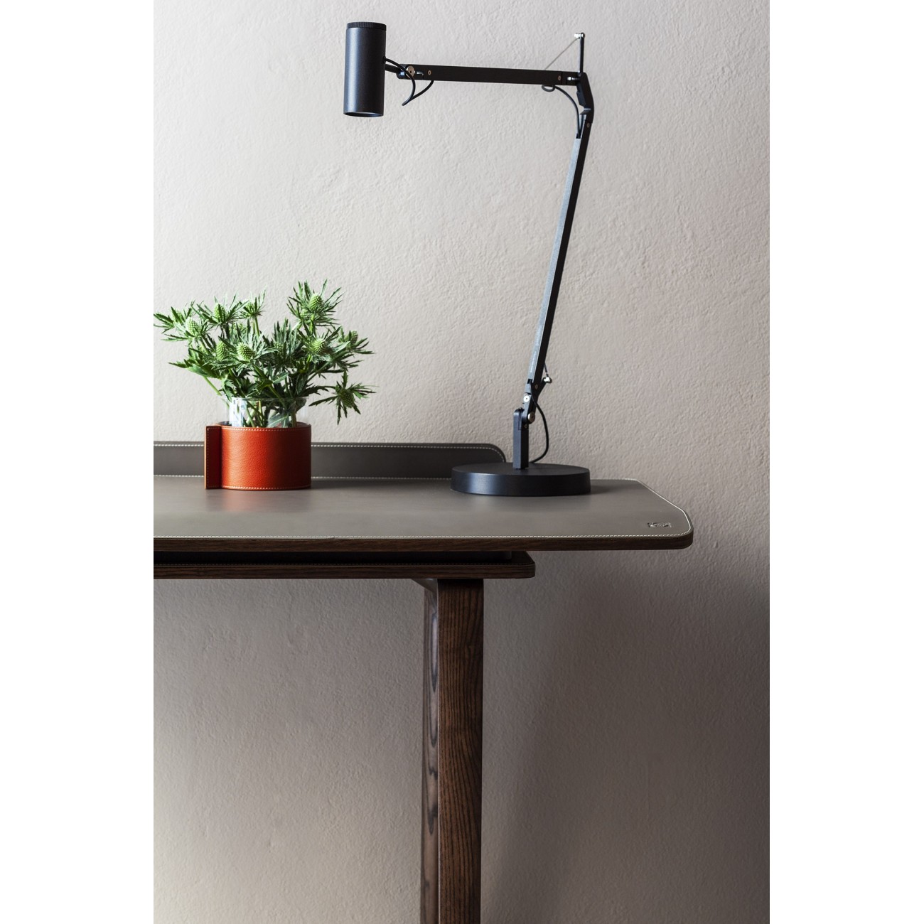 POLTRONA FRAU IREN BUREAU