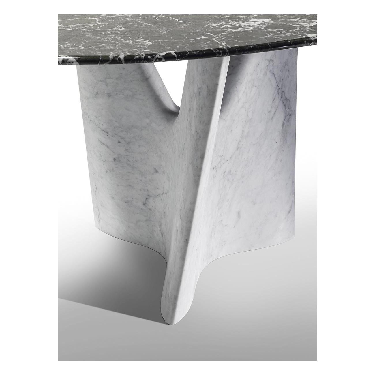 POLTRONA FRAU INFINITO TABLE