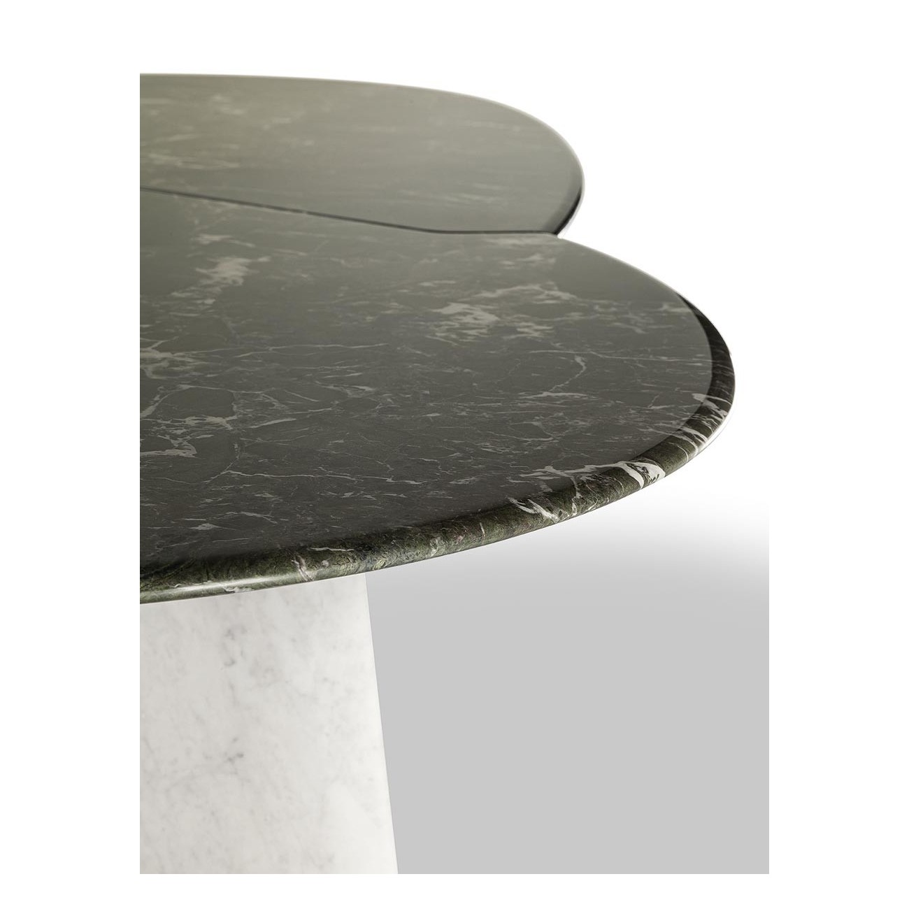 POLTRONA FRAU INFINITO TABLE