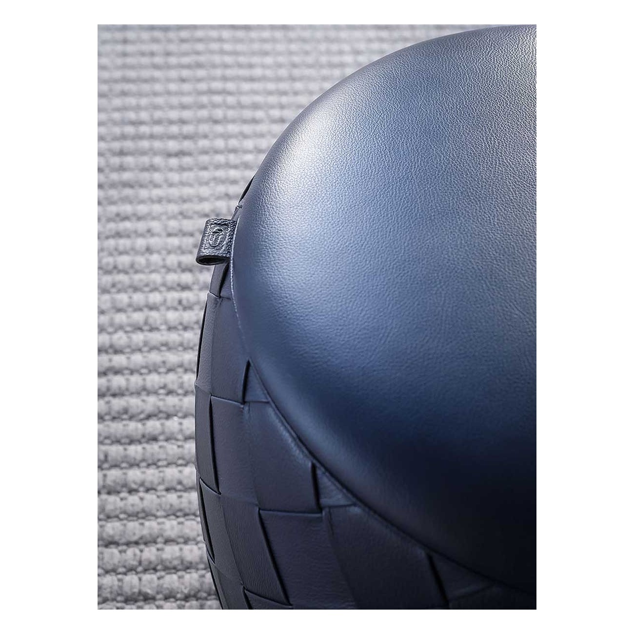 POLTRONA FRAU GRANT POUF