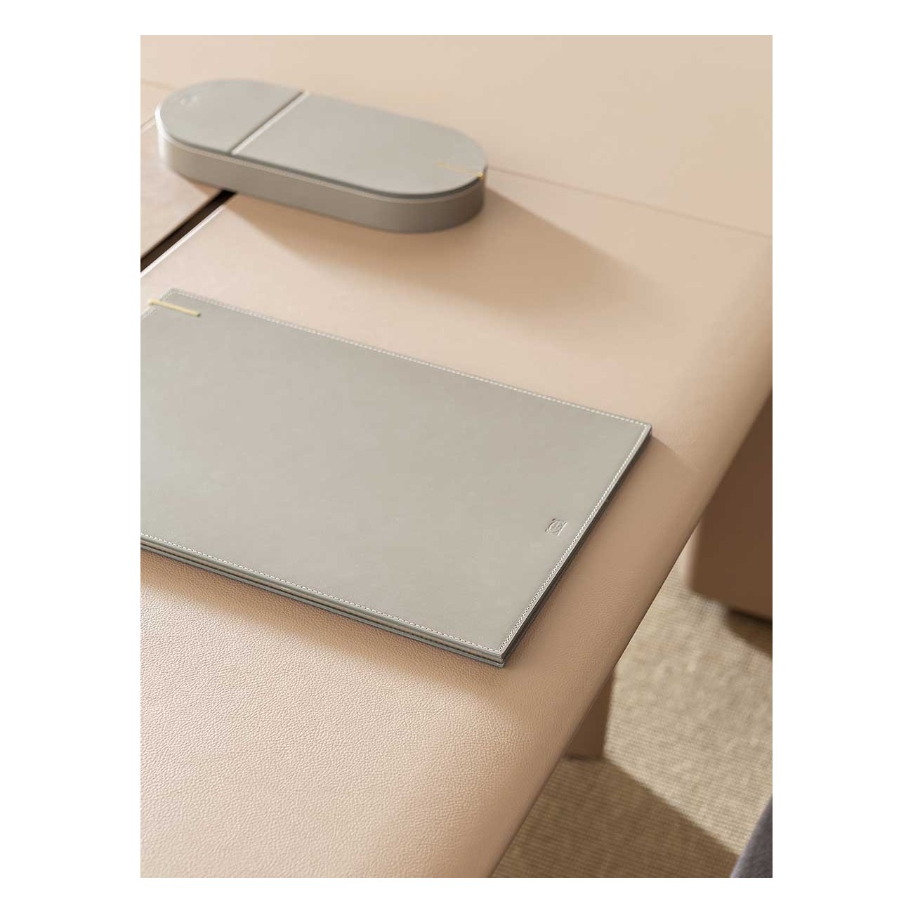 POLTRONA FRAU ZHUANG DESK