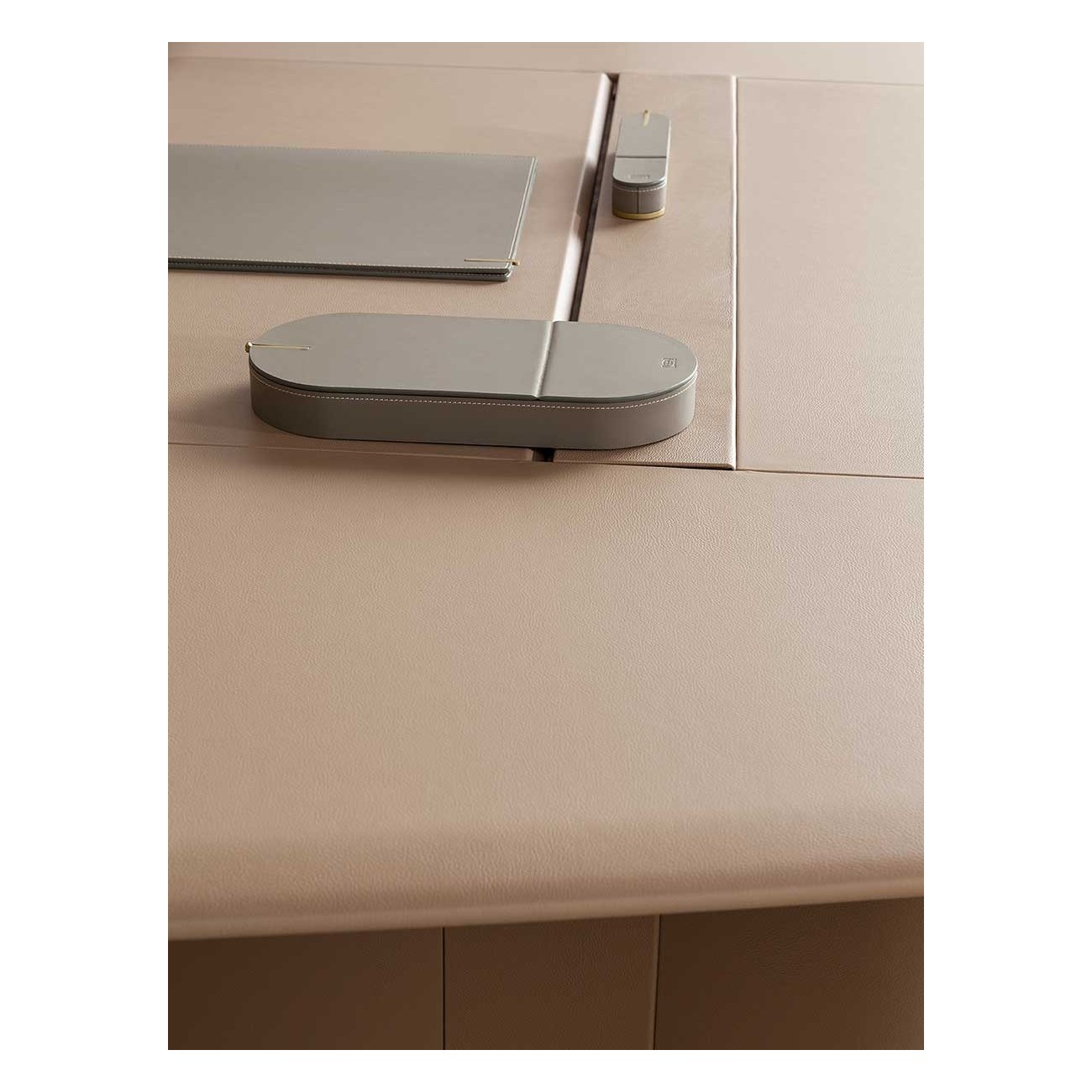 POLTRONA FRAU ZHUANG DESK