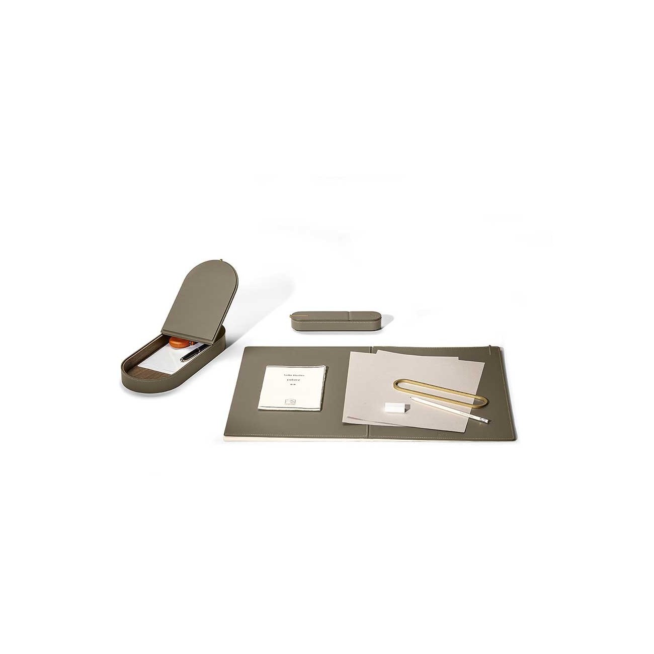 POLTRONA FRAU ZHUANG BUREAU