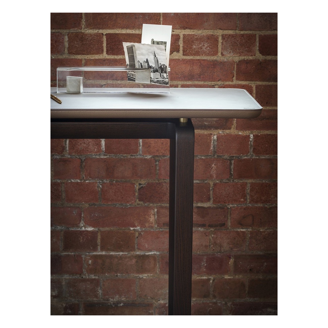 POLTRONA FRAU FIDELIO CONSOLE