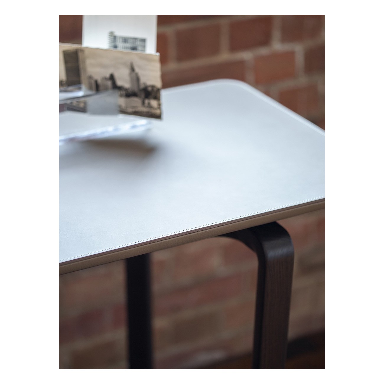 POLTRONA FRAU FIDELIO CONSOLE