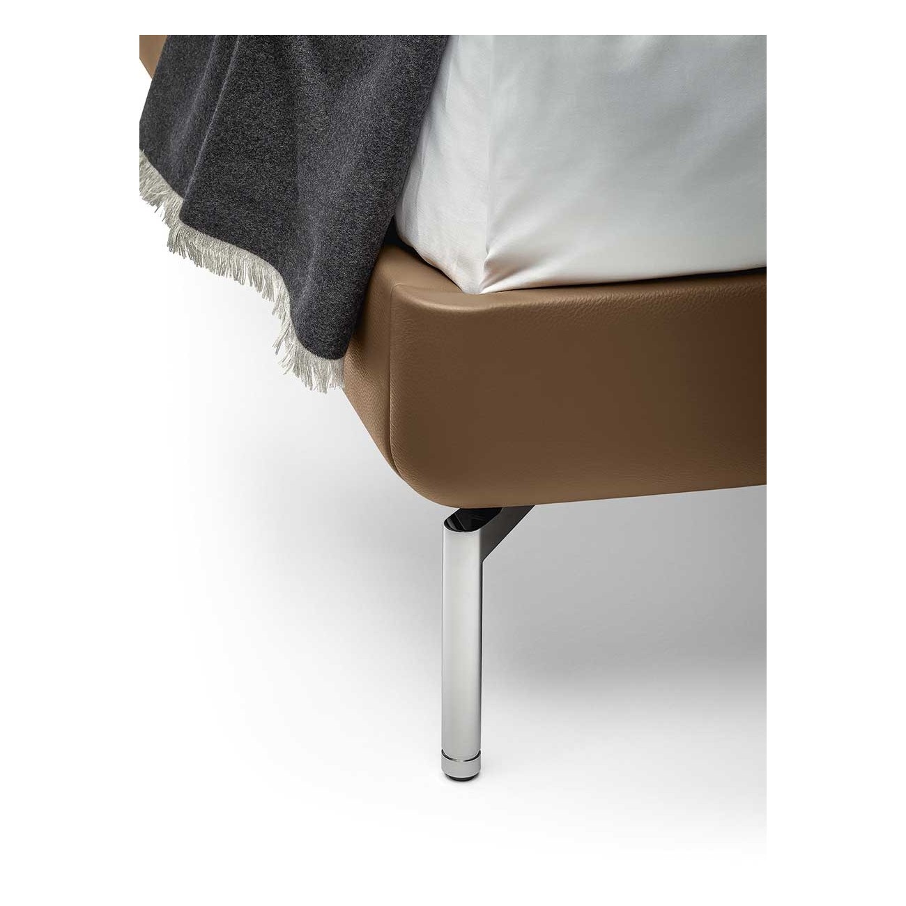 POLTRONA FRAU COUPE' LETTI