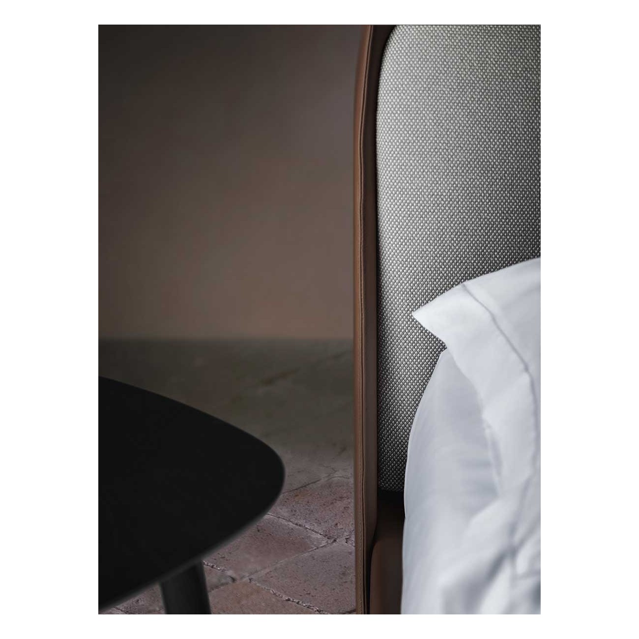 POLTRONA FRAU COUPE' LETTI