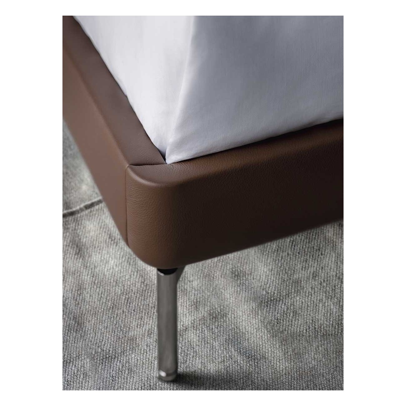 POLTRONA FRAU COUPE' LETTI