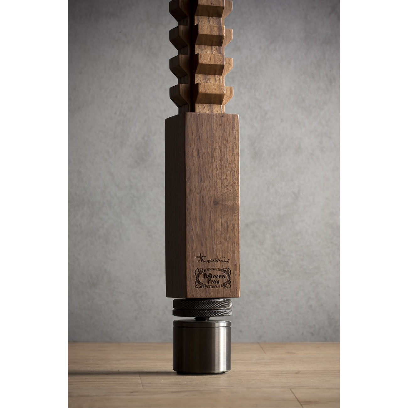 POLTRONA FRAU ALBERO BOOKCASE