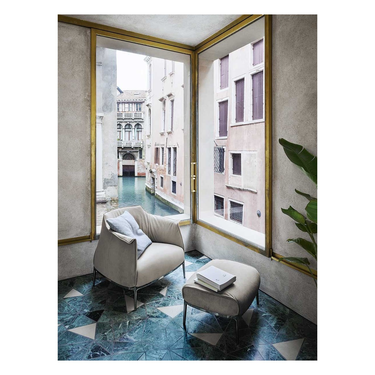 POLTRONA FRAU ARCHIBARLD POUF