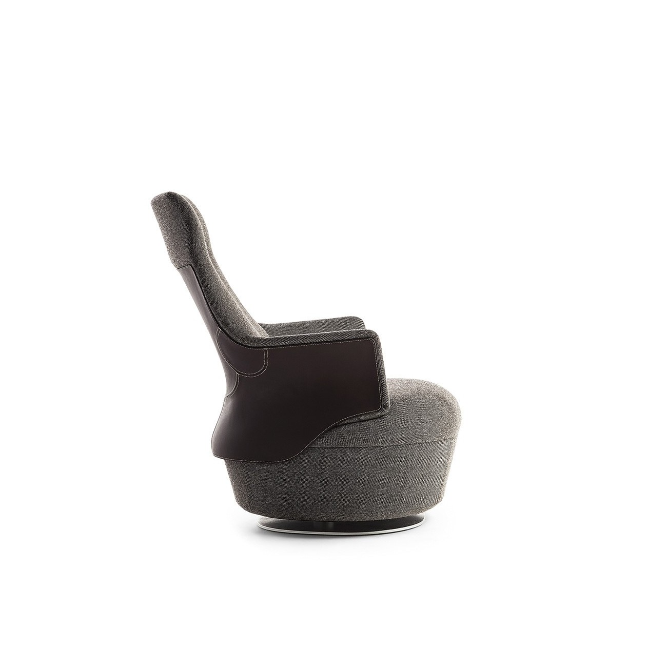 POLTRONA FRAU ASSAYA ARMCHAIR