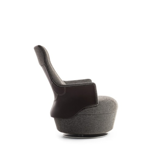 POLTRONA FRAU ASSAYA ARMCHAIR