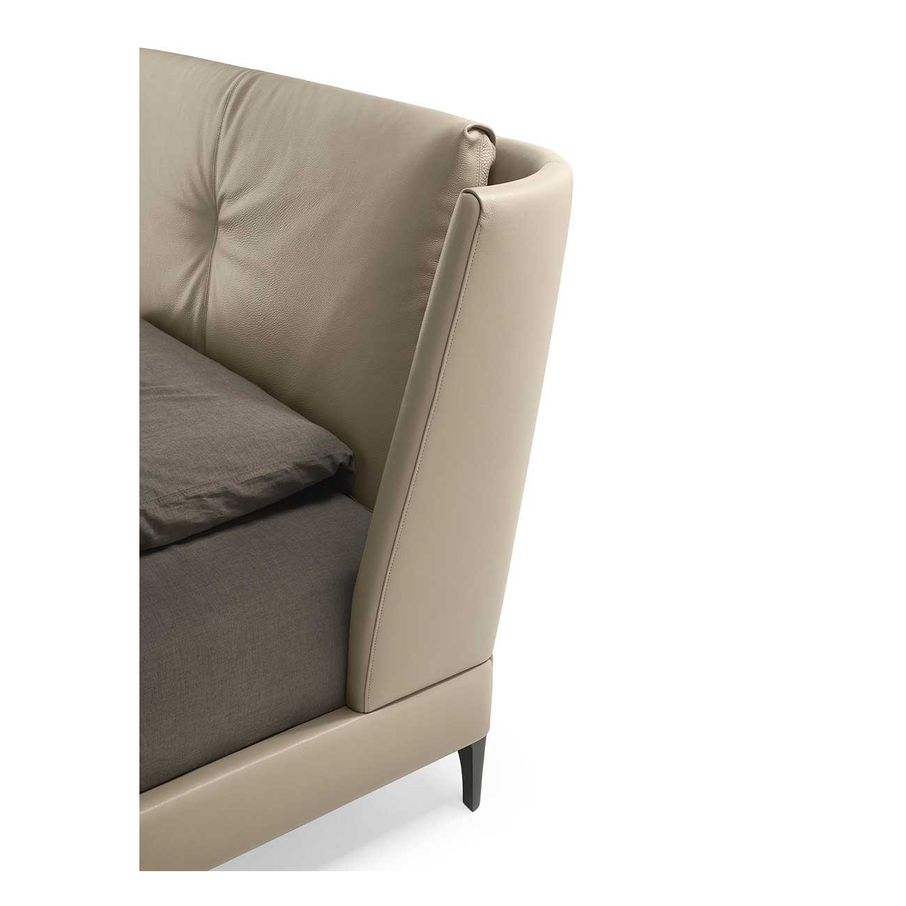 POLTRONA FRAU BRETAGNE BED