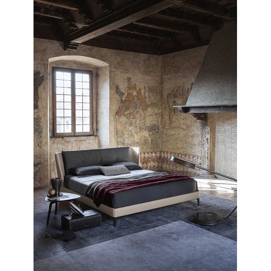POLTRONA FRAU BRETAGNE BED