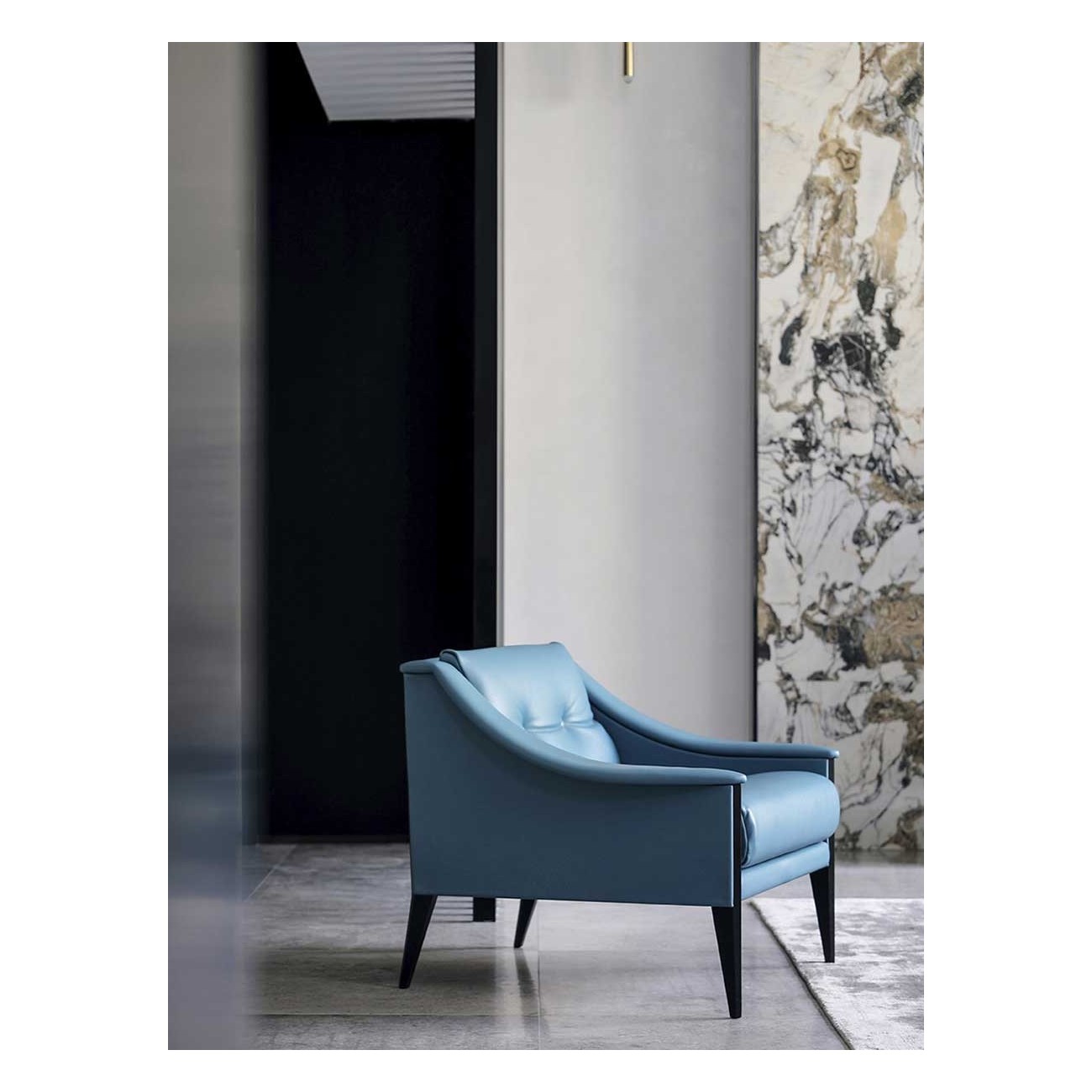 POLTRONA FRAU DEZZA 24 ARMCHAIR