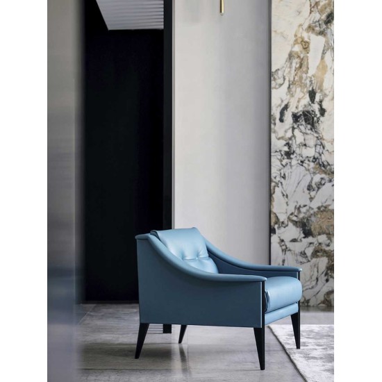 POLTRONA FRAU DEZZA 24 ARMCHAIR