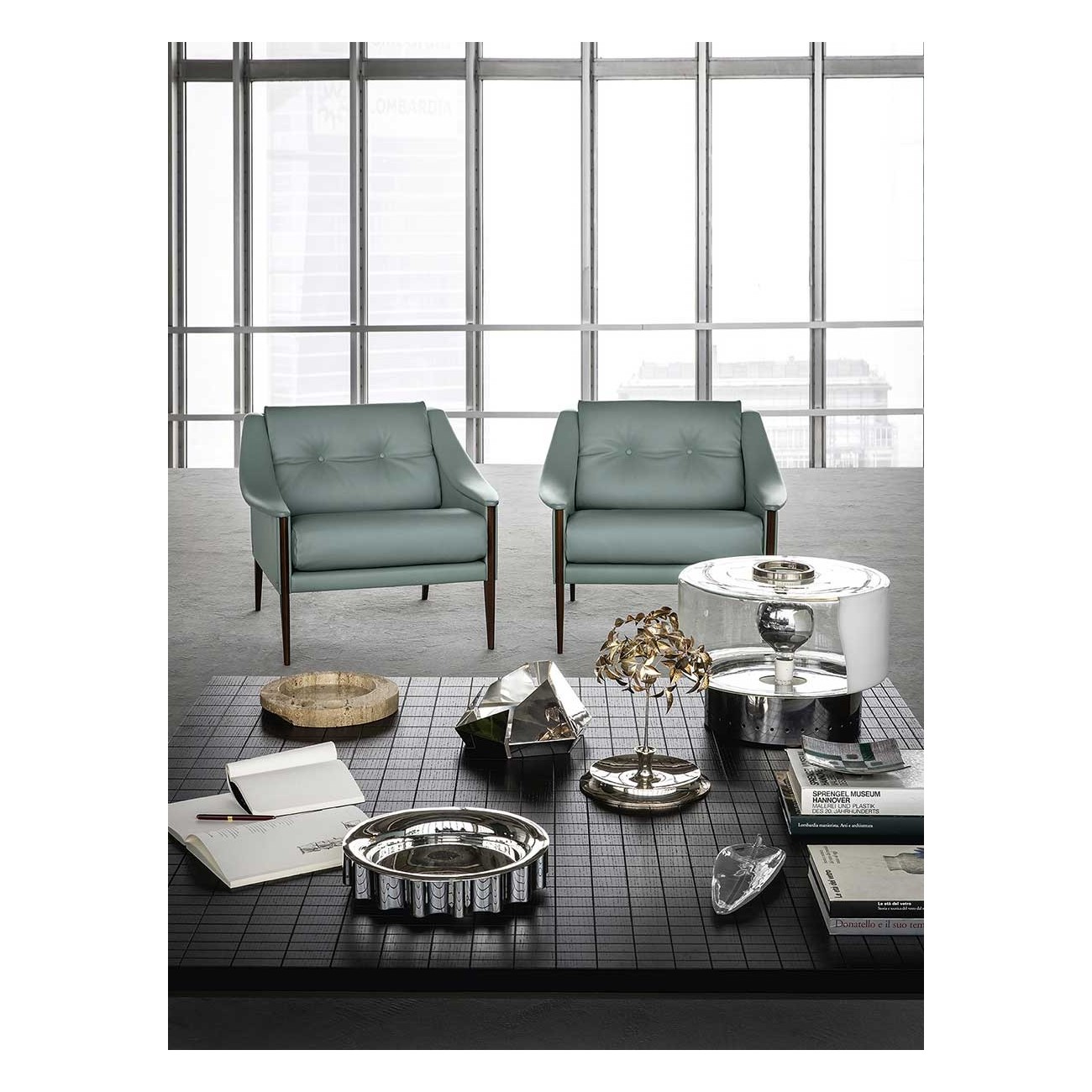 POLTRONA FRAU DEZZA 24 ARMCHAIR