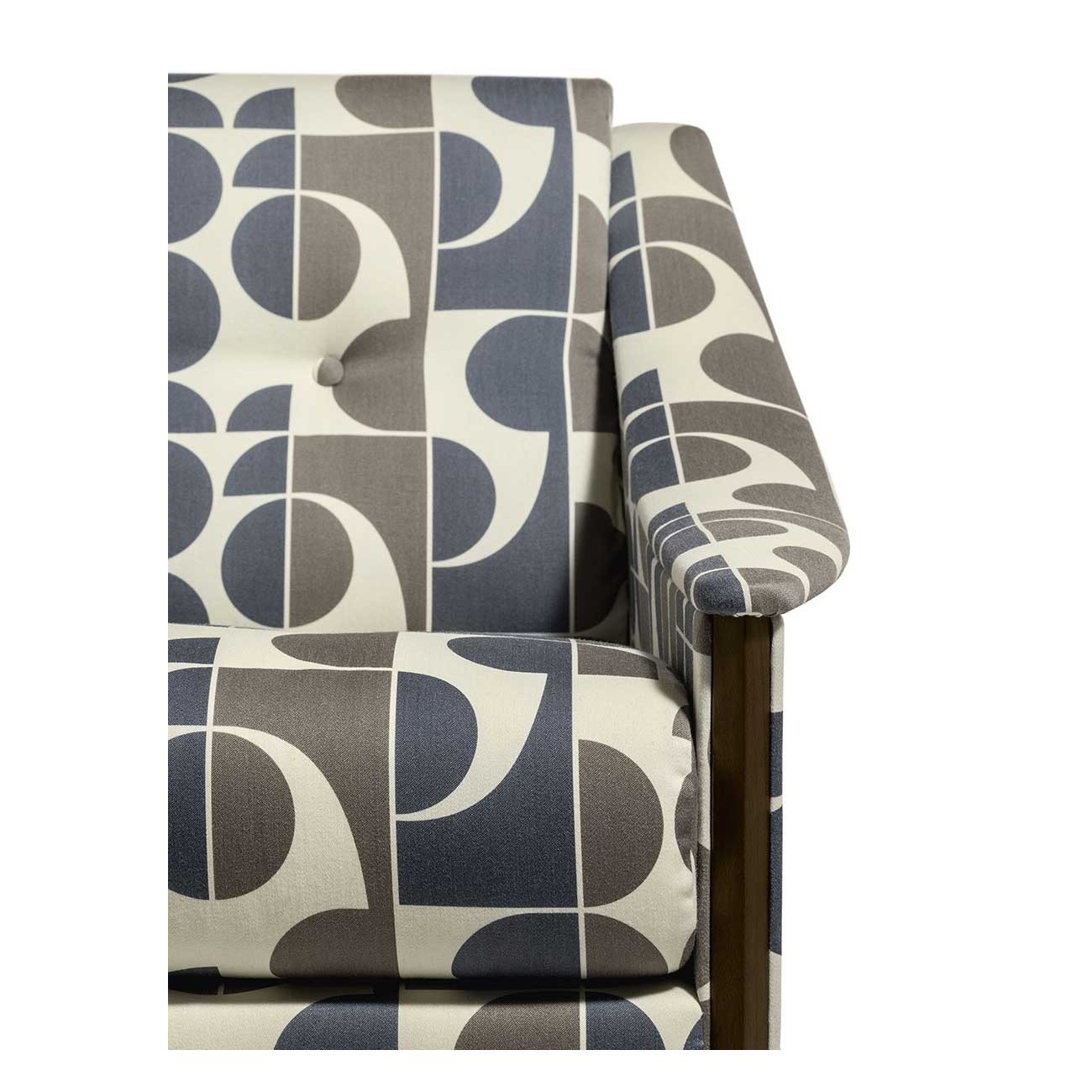 POLTRONA FRAU DEZZA 24 ARMCHAIR