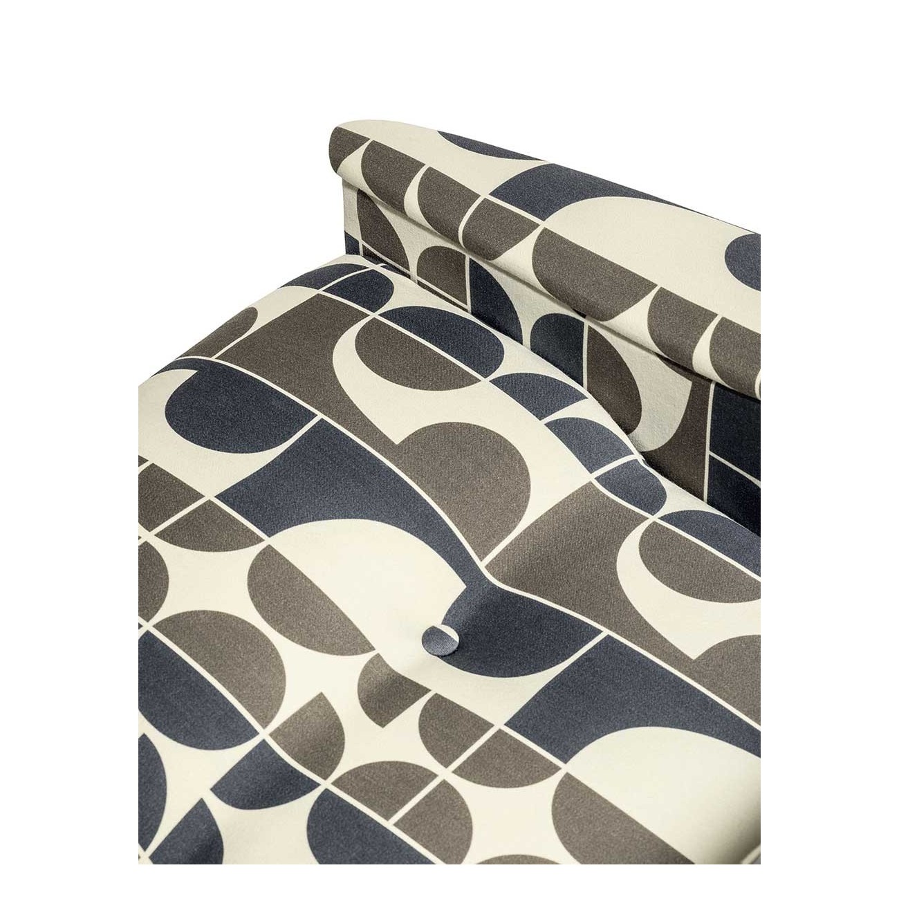 POLTRONA FRAU DEZZA 24 ARMCHAIR