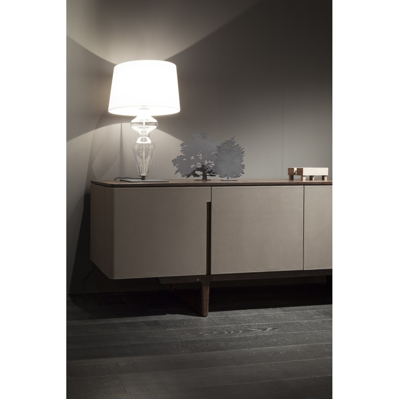 POLTRONA FRAU FIDELIO LOW CABINET