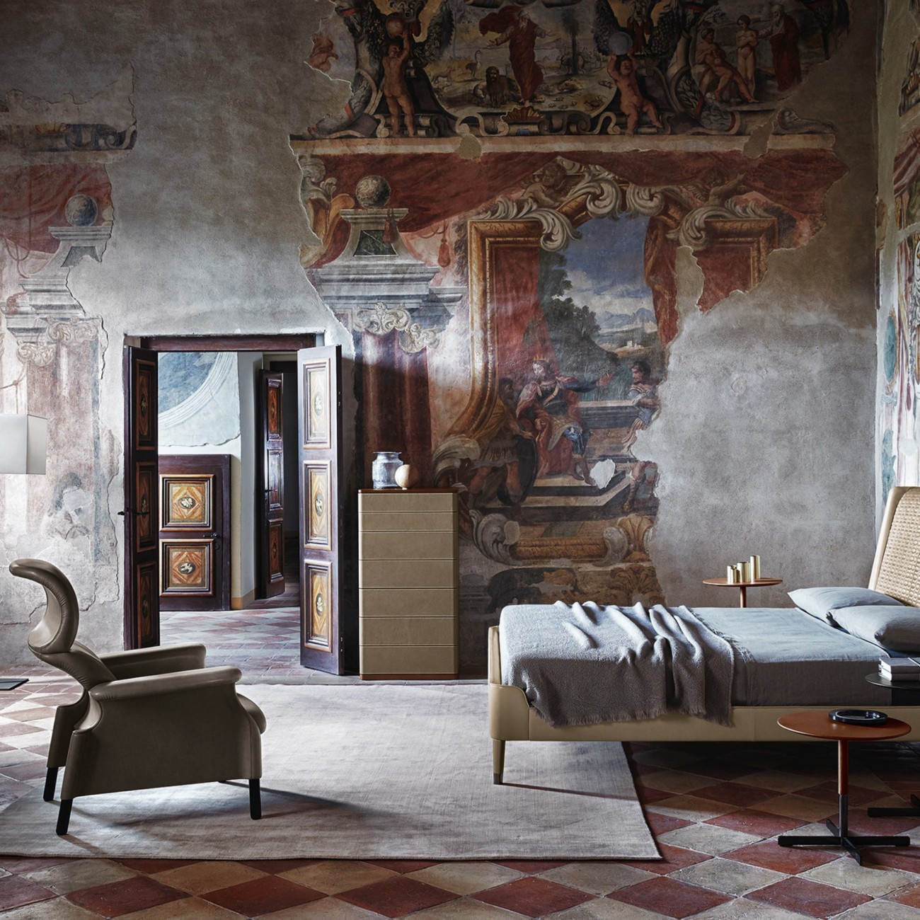 POLTRONA FRAU FIDELIO HIGH CHEST OF DRAWERS